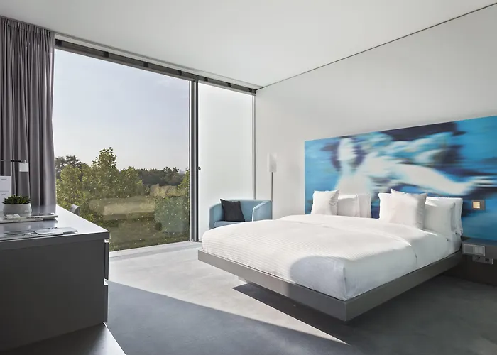 מלון Innside By Melia Parkstadt Schwabing 4*