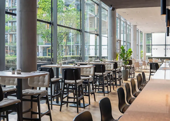 מלון Innside By Melia Parkstadt Schwabing 4*