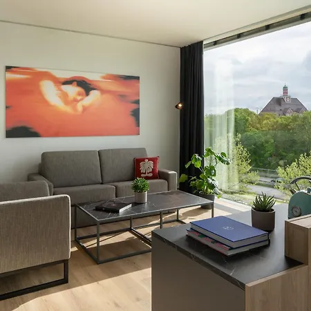 Отель Innside By Melia Parkstadt Schwabing