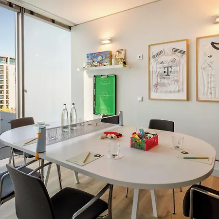 호텔 Innside By Melia Parkstadt Schwabing 4*